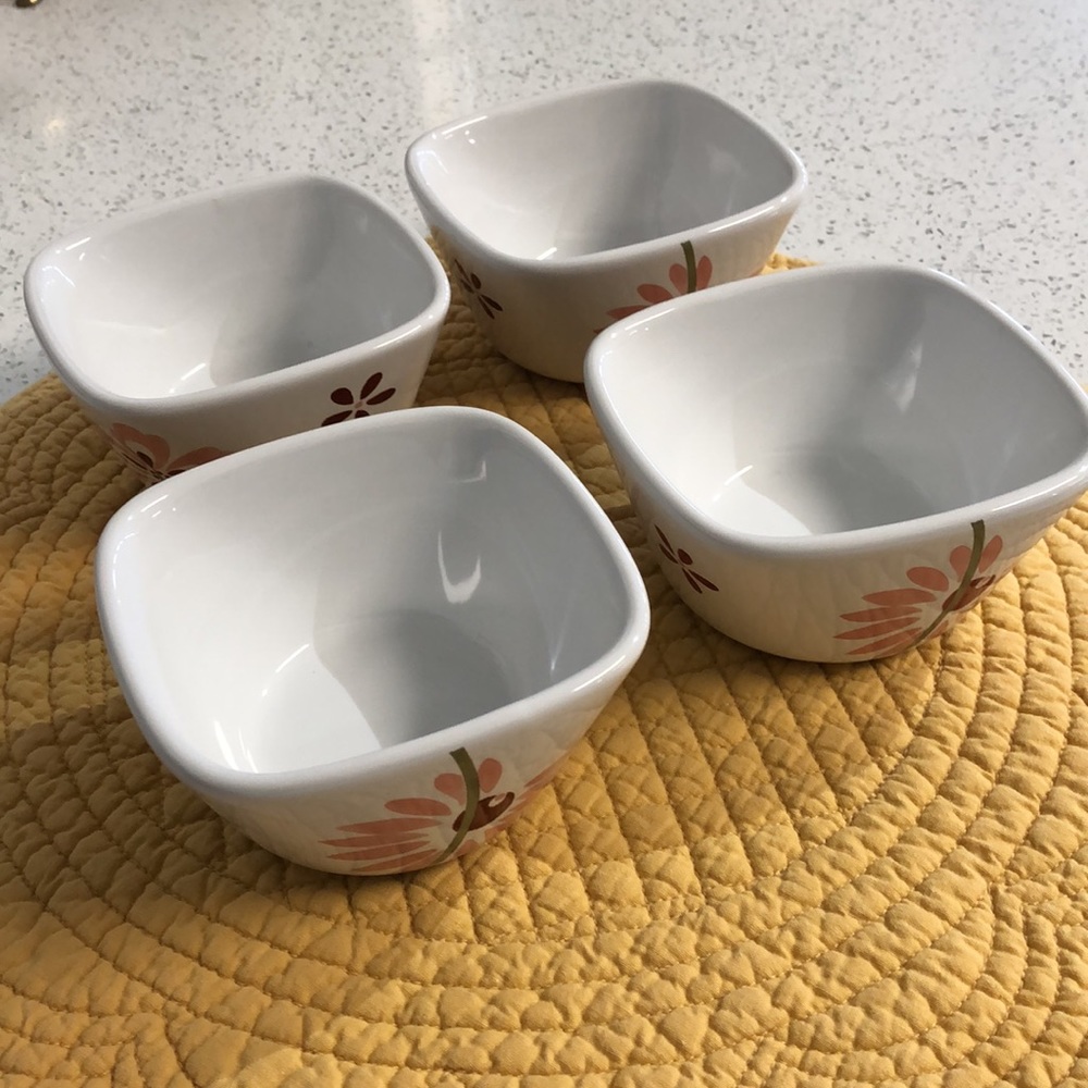 Corelle stoneware ramekins (4). Floral design. Microwave and oven safe. …